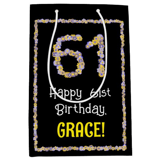 61e verjaardag: Floral Flowers Number, Custom Name Medium Cadeauzakje (Voorkant)
