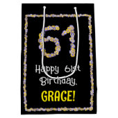 61e verjaardag: Floral Flowers Number, Custom Name Medium Cadeauzakje (Achterkant)