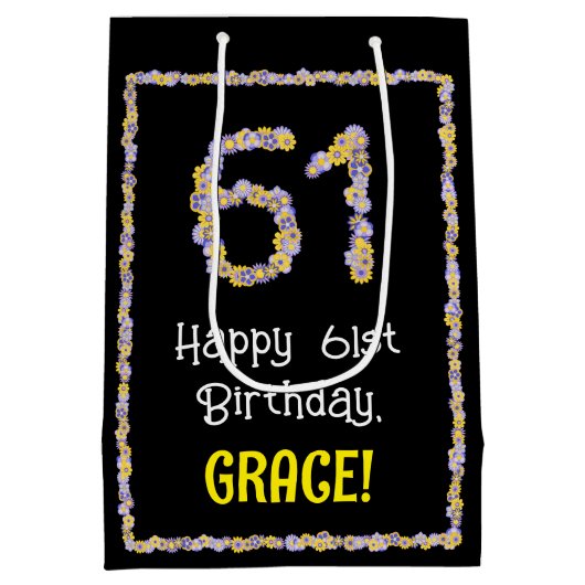 61e verjaardag: Floral Flowers Number, Custom Name Medium Cadeauzakje (Achterkant)