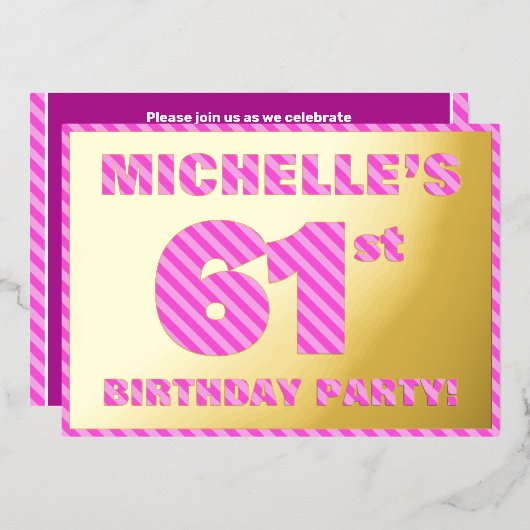 61ste verjaardag — Vet, vuurtje, roze band # 61 Folie Uitnodiging (Voorkant / Achterkant)