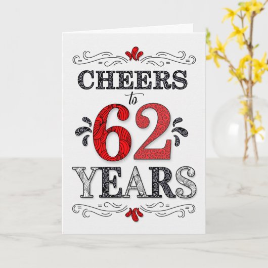 62e verjaardag Proost in rood wit zwart patroon Kaart (Gele Bloem)
