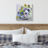 6300 Pansies in theekopje Verpakt canvas Print (Insitu (Slaapkamer))