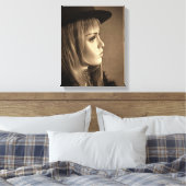 6332-2-Vrouw met hoge hoed en veren Canvas Afdruk (Insitu (Slaapkamer))