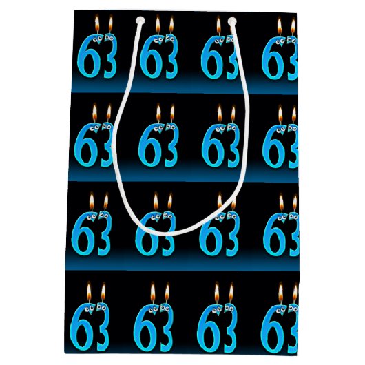 63e verjaardag met oogkaarsen medium cadeauzakje (Achterkant)