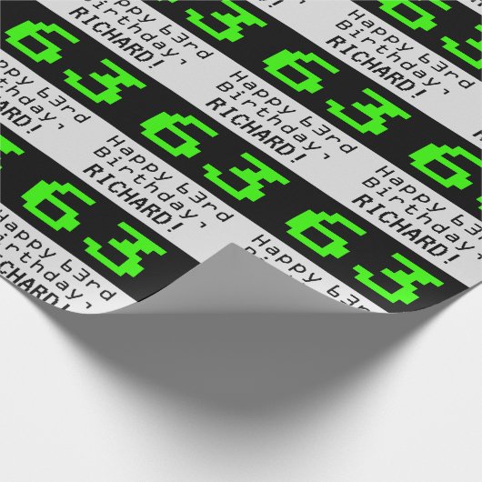 63e verjaardag - Nerdy / Geeky stijl "63" en naam Cadeaupapier (Hoek)