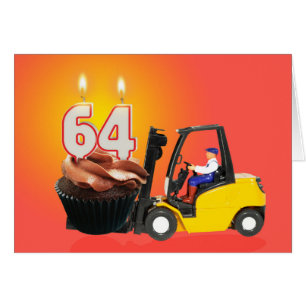 64e verjaardag met cupcake, kaarsen en vorkheftruc