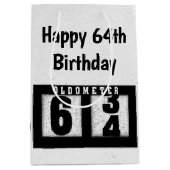 64th Birthday Black Odometer Medium Cadeauzakje (Voorkant)