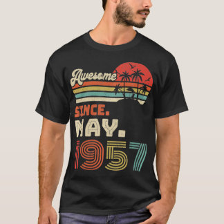 65 jaar Geweldige sinds mei 1957 65e verjaardag P T-shirt