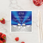 65e Jubileum Napkins in 3 Sizes, Blue Sapphire Servet (Insitu)