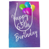 65e verjaardag ballonnen op regenboog medium gesch medium cadeauzakje (Voorkant)