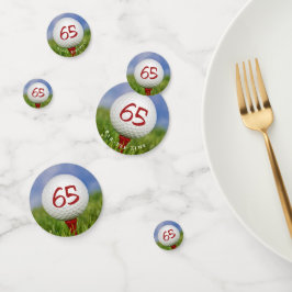 65e verjaardag golfbal op rood t-shirt confetti
