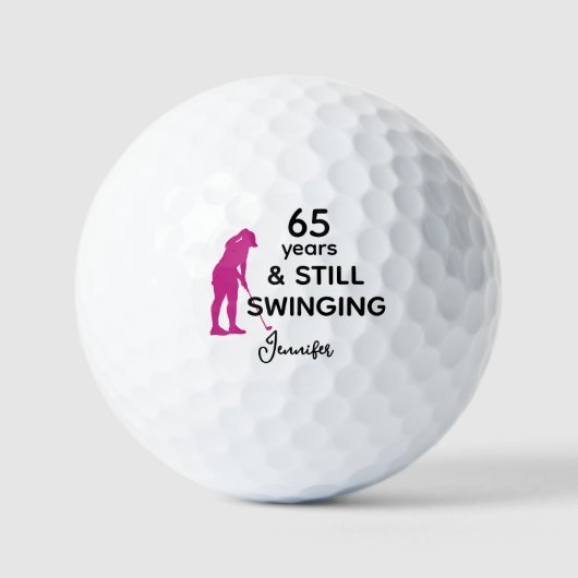 65e verjaardag Grappige vrouwen Golfer nog steeds  Golfballen (Voorkant)