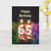 65e verjaardag met taart en kaarsen kaart (Gele Bloem)