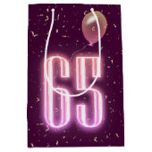 65e verjaardag Neon Sign en Confetti Medium Cadeauzakje (Voorkant)