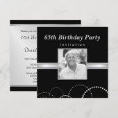 65e verjaardag Silver & Black Photo-uitnodigingen Kaart (Voorkant / Achterkant)