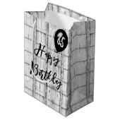 65e verjaardag symmetrisch rustiek houtpatroon medium cadeauzakje (Voorkant Gekanteld)