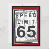 65th Birthday Party Grungy Speed Limit Sign Kaart (Voorkant)