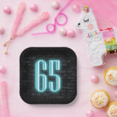 65th Birthday Party Neon Sign on Brick Papieren Bordje (Feest)