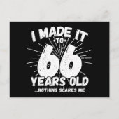 66 jaar oude sarcastische meme grappige 66e verjaa briefkaart (Voorkant)