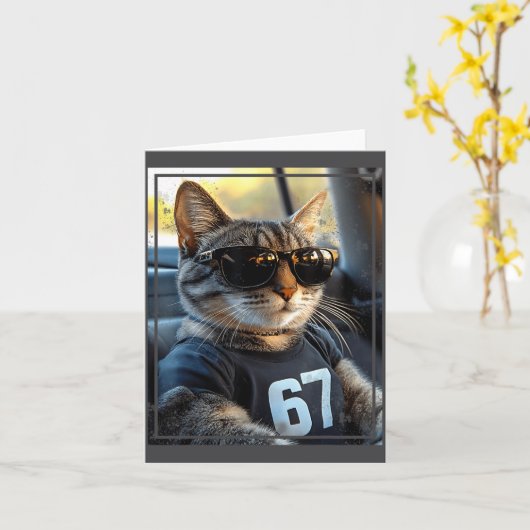 67 And Still Cool Funny Birthday Meme Cat Kaart (Gele Bloem)