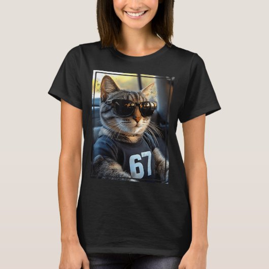 67 And Still Cool Funny Birthday Meme Cat  T-shirt (Voorkant)
