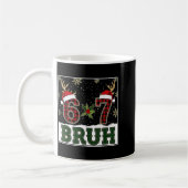 67 Bruh Funny Christmas Plaid Antlers Santa Hat Me Koffiemok (Links)