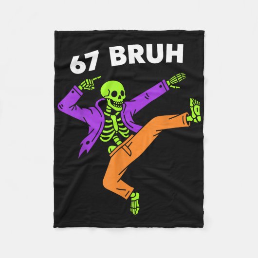 67 Bruh Halloween Dabbing Skeleton Meme 6 7 Number Fleece Deken (Voorkant)