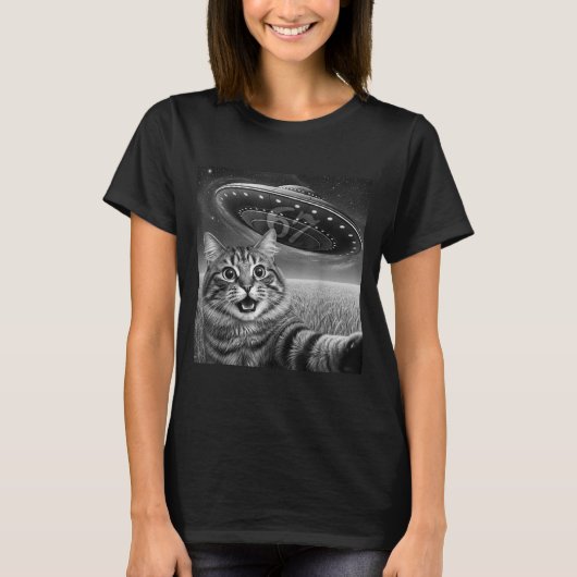 67 Cat Selfie With Alien Ufos Funny Cat Six Seven  T-shirt (Voorkant)