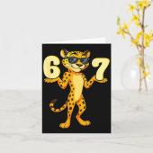 67 Cheetah Meme Six Seven Hands Motion Kids Teens Kaart (Gele Bloem)