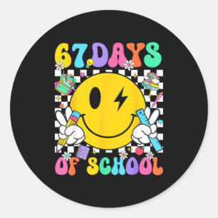 67 Dagen Op School Lachend Gezicht 67 Dagen Slimme Ronde Sticker