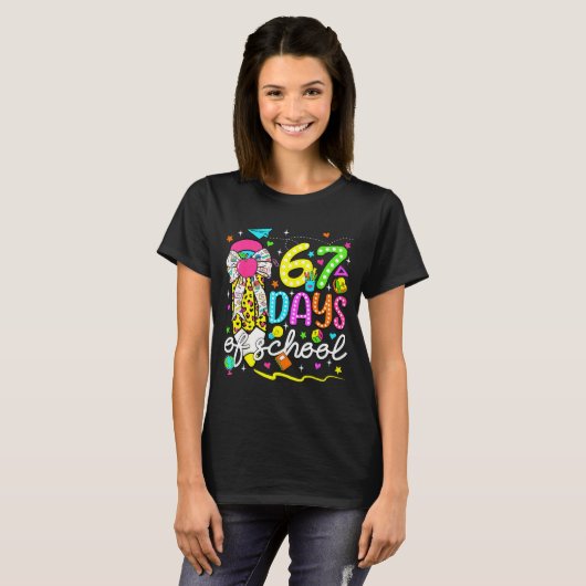 67 Days Of School Girls Coquette Bow Pencil 67 Day T-shirt (Voorkant volledig)