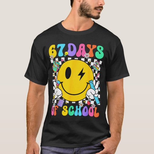 67 Days Of School Smile Face 67 Days Smarter Teach T-shirt (Voorkant)