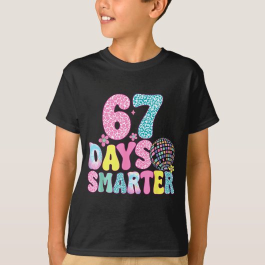 67 Days Smarter Rainbow Back To School Teacher Kid T-shirt (Voorkant)