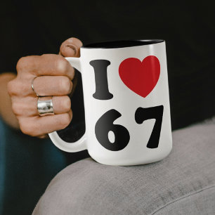 67 Funny Meme I Love Six Seven 67th Birthday Tweekleurige Koffiemok