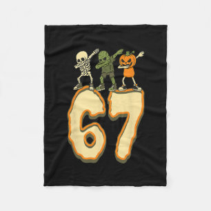 67 Halloween Meme 6 7 Nummers Zes Zeven Grappige K Fleece Deken