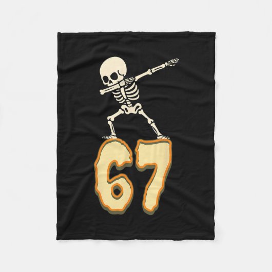 67 Halloween Meme 6 7 Nummers Zes Zeven Grappige K Fleece Deken (Voorkant)