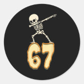 67 Halloween meme 6 7 Nummers Zes Zeven Grappige K Ronde Sticker (Voorkant)