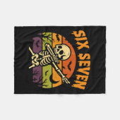 67 Halloween Meme 6 7 Skeleton Six Seven Numbers F Fleece Deken (Voorkant (Horizontaal))