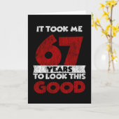 67 jaar oude dag nam me er goed uitzien 67e verjaa kaart (Gele Bloem)