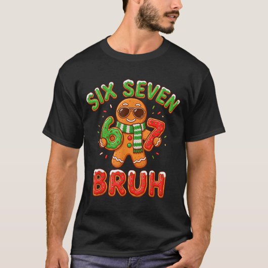 67 Kerstmis 6 7 Meme Peperkoekman Kerst Pyjama T-shirt (Voorkant)