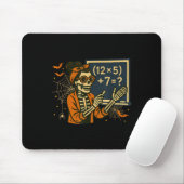 67 Leraar Halloween Skelet Zes Zeven Meme Wiskunde Muismat (Met muis)