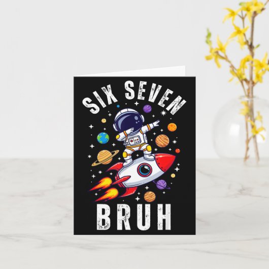 67 Meme Astronaut Dabbing In Space Funny Six Seven Kaart (Gele Bloem)