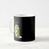 67 Meme Augurk Verrassing Een Pot Met Gesneden Aug Koffiemok (Voorkant links)