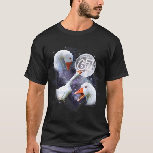 67 Meme Goose Howling At The Moon Funny Six Seven  T-shirt (Voorkant)