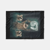 67 Meme Raccoon Howling At The Moon 6 7 Funny Weir Fleece Deken (Voorkant (Horizontaal))