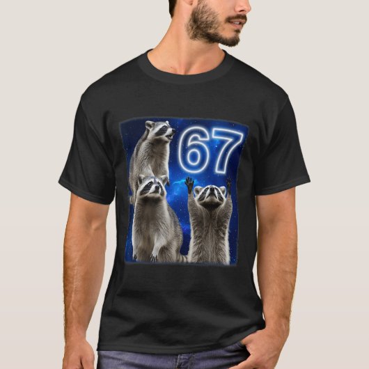 67 Meme Raccoon Howling At The Moon Parody Six Sev T-shirt (Voorkant)