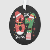 67 Meme Six Seven Elf Christmas Santa Hat Ornament (voorkant)