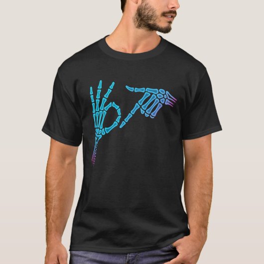 67 Meme Skelet Hand 6 7 Halloween Zes Zeven Grappi T-shirt (Voorkant)