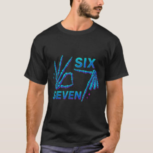 67 Meme Skelet Hand 6 7 Halloween Zes Zeven Grappi T-shirt
