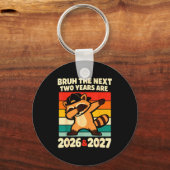 67 Nieuw 2026 Grappige Kinderen Jongens Oud en Nie Sleutelhanger (Voorkant)